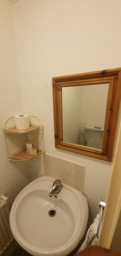 Spacious And Serene Stay Near Milton Keynes Centre Willen Exterior foto