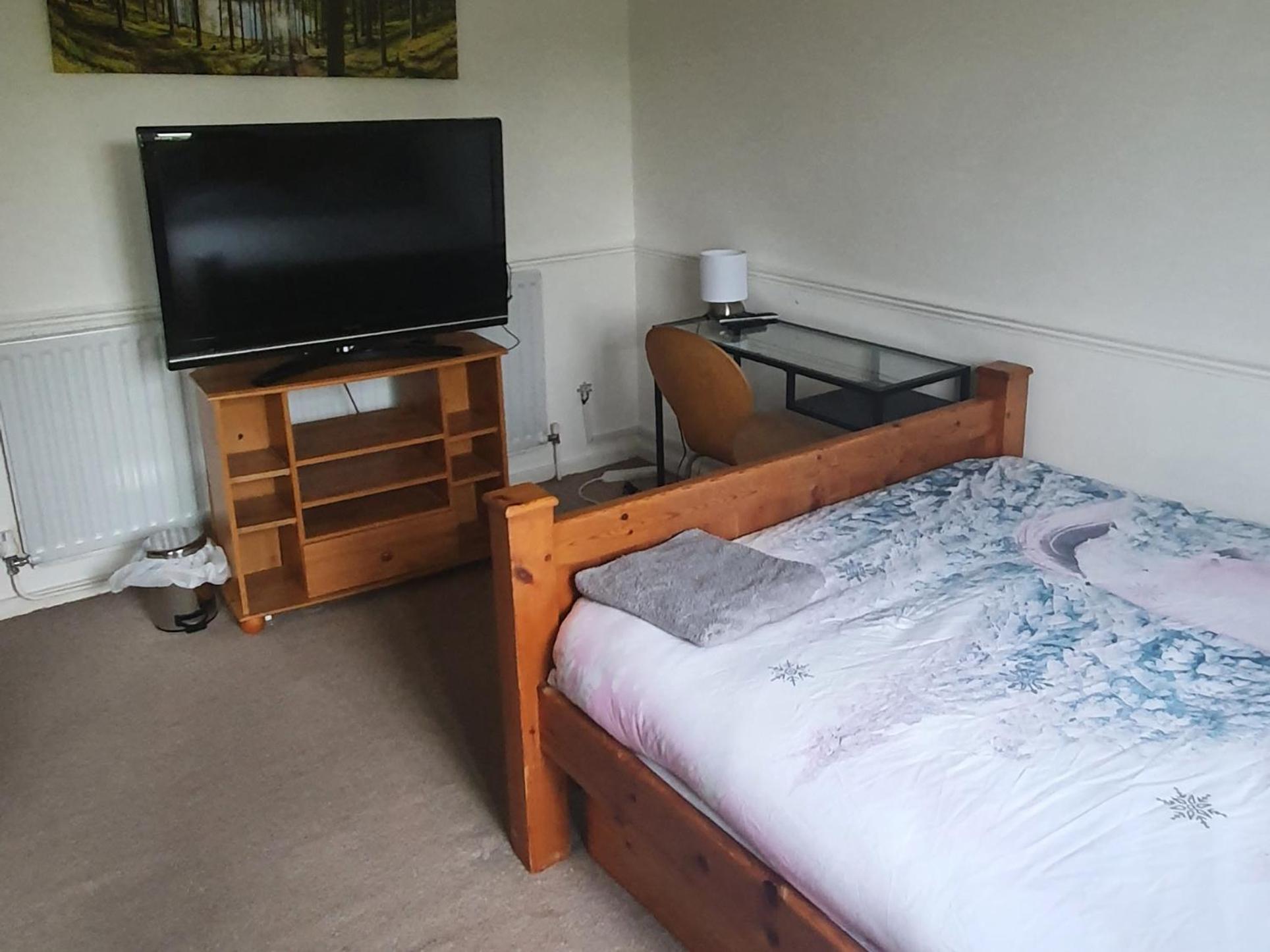 Spacious And Serene Stay Near Milton Keynes Centre Willen Zimmer foto